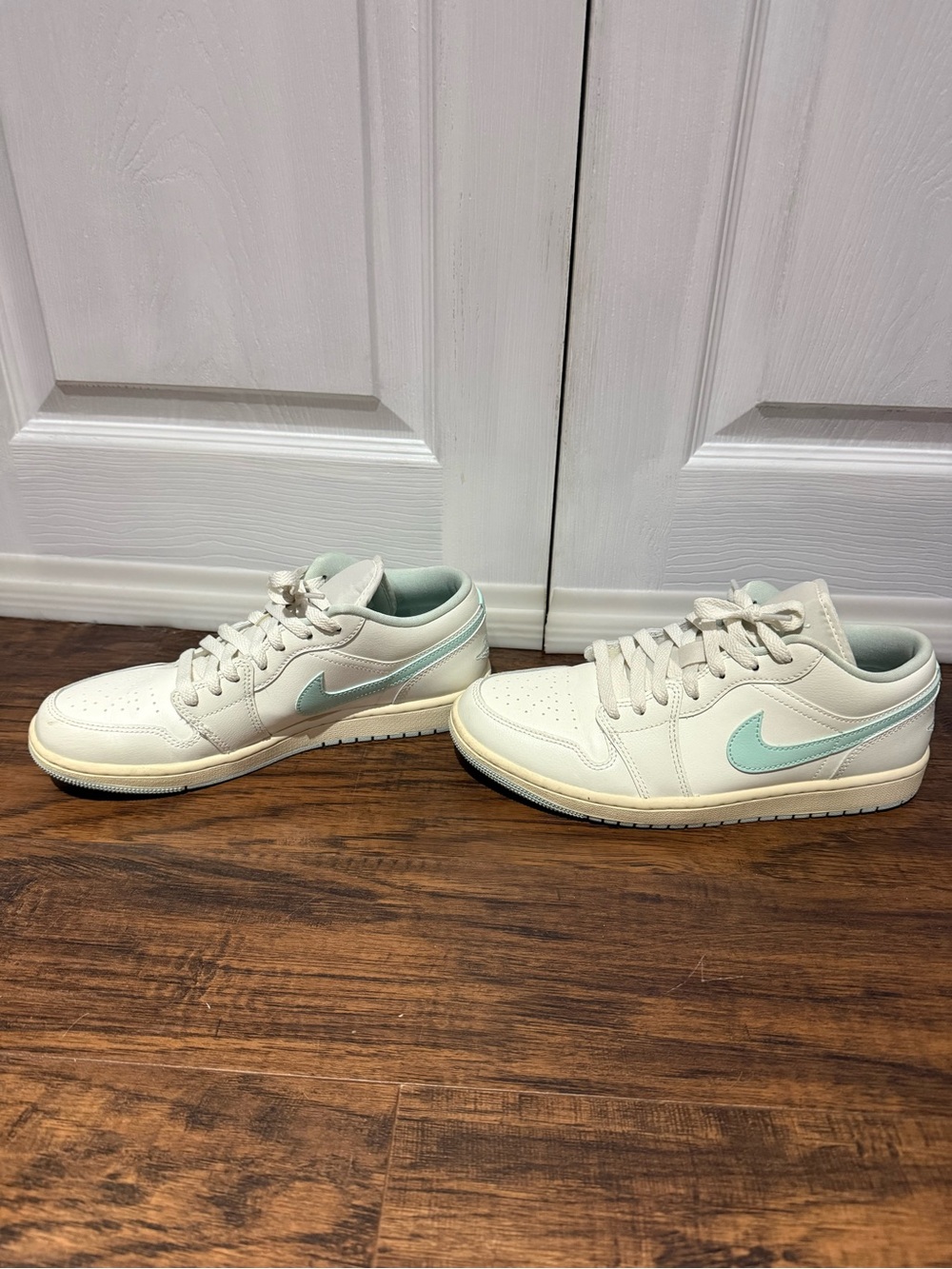 Jordan Women's Low Top Sneakers in Mint Accent - Picture 3 of 5
